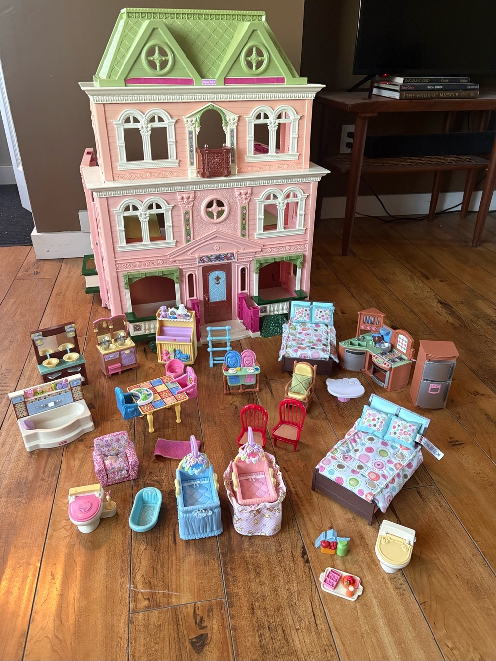 Vintage Fisher Price 2008 Loving Family Grand Mansion dollhouse with accessories